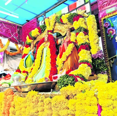 గుండెల నిండా గోవిందుడు