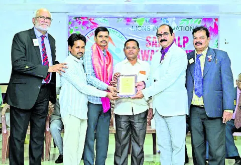 లయన్స్‌క్లబ్‌కు గ్లోబల్‌ సర్వీస్‌ ఆక్టివిటీ అవార్డు 