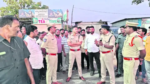 ట్రాఫిక్‌ నియంత్రణపై శ్రద్ధ చూపాలి