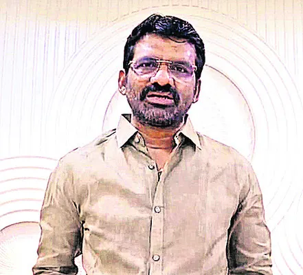 ప్రజలు నివ్వెరపోయేలా  నారాయణ సంభాషణ