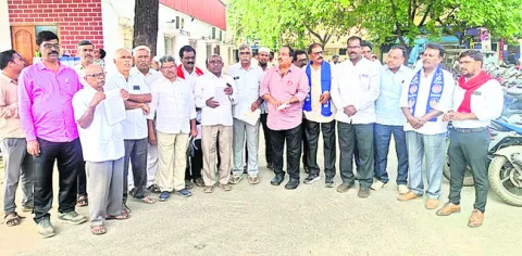 ఇథనాల్‌ పరిశ్రమ నిర్మాణాన్ని నిలిపివేయాలి 