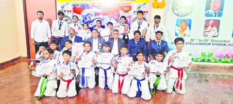 జాతీయస్థాయి తైక్వాండో పోటీల్లో సత్తా 
