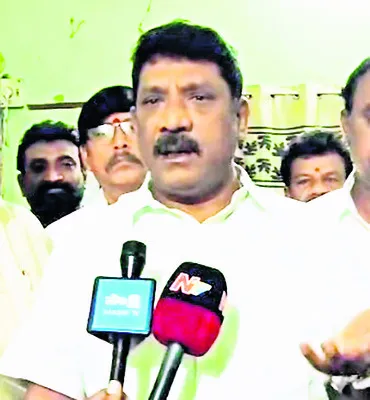 రాజకీయ కుట్ర లేకుండా అభివృద్ధి చేయాలి 