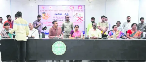 మహిళా రక్షణకు పటిష్ట చట్టాలు 