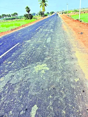 రూ.1051.45 కోట్ల  పనులకు శంకుస్థాపన 
