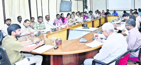 పరిశ్రమల ఏర్పాటుతో సమగ్రాభివృద్ధి 