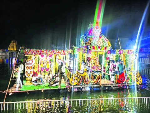 లాహిరి.. లాహిరి.. లాహిరిలో 