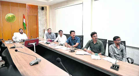 టీ పోల్‌లో ఓటరు జాబితా
