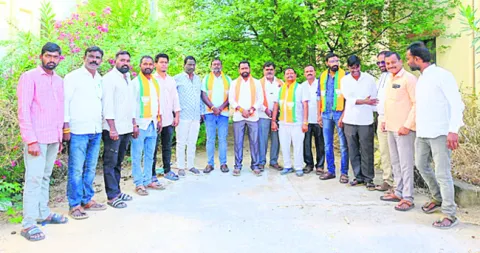 అర్హులకు ఇళ్లు కేటాయించాలి