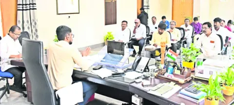 పకడ్బందీగా వార్డుల మ్యాపింగ్‌ ప్రక్రియ