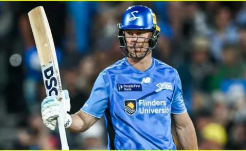 CHRIS LYNN BECOMES THE FIRST PLAYER TO COMPLETE 4000 RUNS IN BBL HISTORY