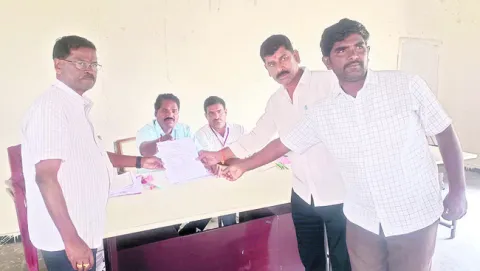 మొదలైన మూడో విడత నామినేషన్ల పర్వం 