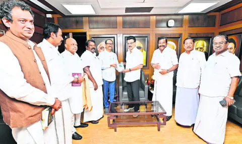 సీట్ల పందేరం?