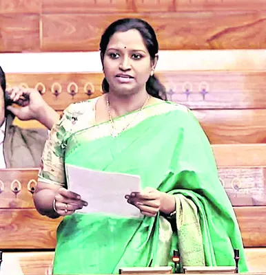 తుపాను సాయం అందించండి