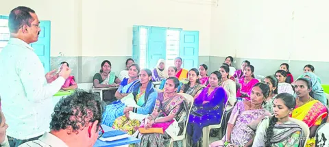 జిల్లాలో 208 ప్రీ ప్రైమరీ పాఠశాలలు 