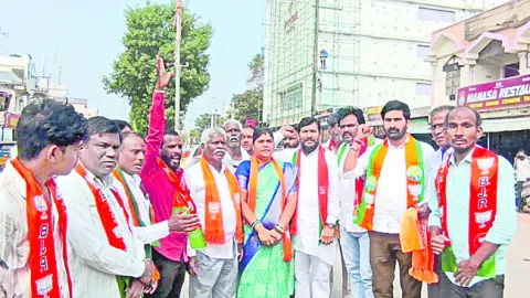 హిందూ దేవుళ్లనే అవమానిస్తారా?