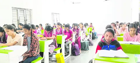 కేజీబీవీలకు బంకర్‌బెడ్లు