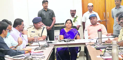 సజావుగా నామినేషన్లు ప్రక్రియ 