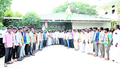 కార్యకర్తలకు అండగా ఉంటా