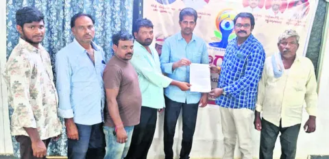 ఫిట్‌నెస్‌ రెన్యువల్‌లో పాత విధానాన్నే కొనసాగించాలి 