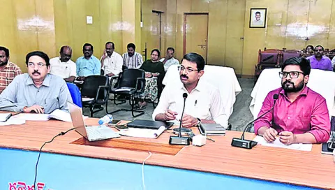 అర్హులందరికీ ఇళ్ల స్థలాలు