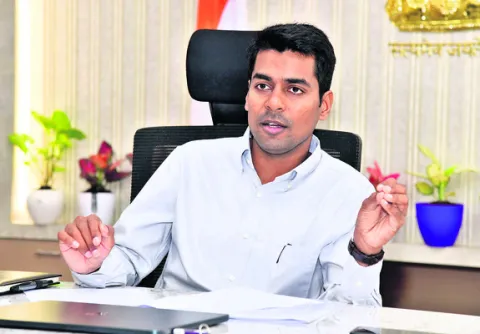 పోస్టల్‌ బ్యాలెట్‌ కేంద్రాల ఏర్పాటు