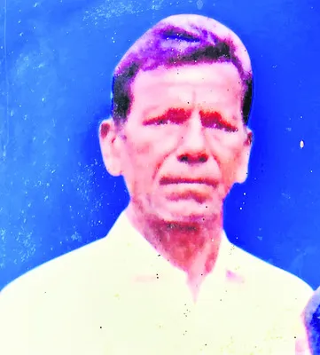 మొదట శాసనసభకు.. తర్వాత సర్పంచ్‌గా
