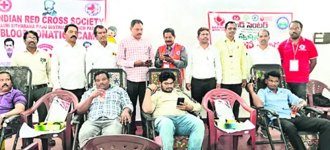 రక్తదాన శిబిరం విజయవంతం