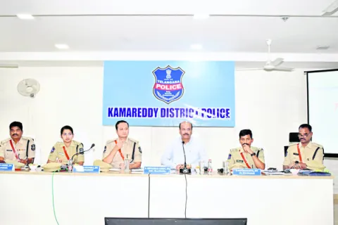 ప్రజల భద్రతే పోలీసుల ప్రధాన లక్ష్యం