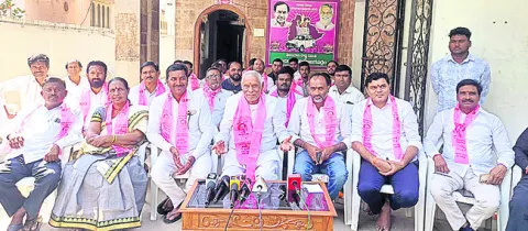 ఆర్వో, ఎస్సైని తొలగించాలి
