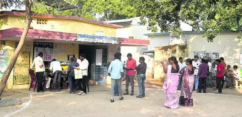 ఆర్భాటం లేదు