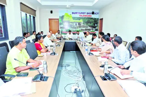 పోస్టల్‌ బ్యాలెట్‌ నిర్వహణకు ఏర్పాట్లు చేయండి