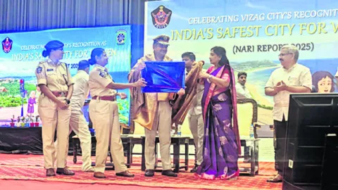 మహిళల భద్రతతోనే సాధికారత సాధ్యం 