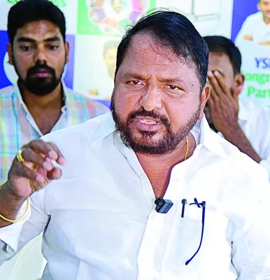 అరటి రైతుది ప్రభుత్వ హత్యే 