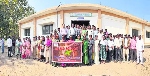 నేల సంరక్షణ అందరి బాధ్యత