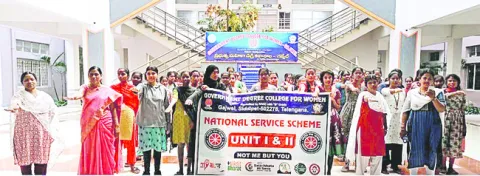 సామాజిక సేవలో భాగస్వాములు కావాలి 