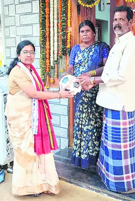 గ్రామాలు నిర్లక్ష్యానికి గురైనందుకే
