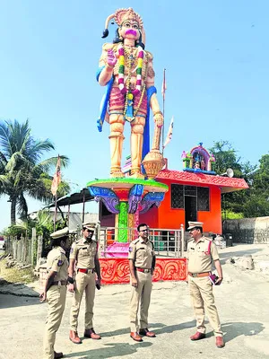 శాంతిభద్రతల విషయంలో రాజీ వద్దు
