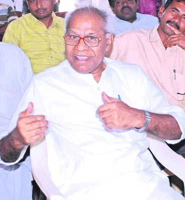 30 ఏళ్ల తర్వాత మళ్లీ బరిలో..
