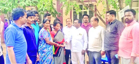 గిరిజన విద్యార్థినిమృతదేహానికి పోస్టుమార్టం
