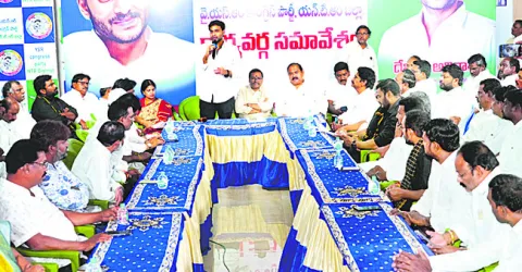 దోచుకోవడం.. దాచుకోవడం పైనే టీడీపీ దృష్టి 
