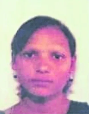 మహిళ దారుణ హత్య 