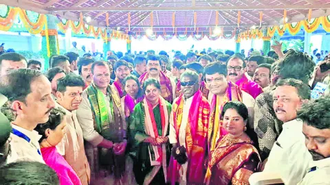 సమాజంలో మార్పు ఆశిస్తున్నా..