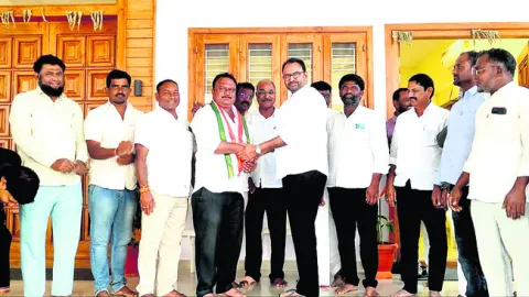 కాంగ్రెస్‌ గూటికి ఏకగ్రీవ సర్పంచులు
