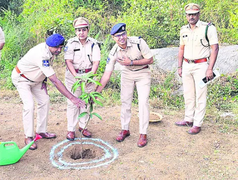 హోంగార్డుల సంక్షేమానికి కృషి