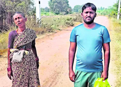 డిజిటల్‌ అసిస్టెంట్‌ లేక  వెల్దుర్తికి వెళ్తున్నాం 
