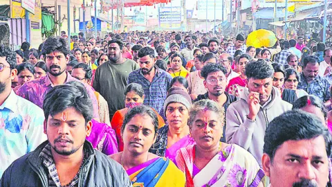 అక్రమంగా తరలిస్తున్న డీజిల్‌ స్వాధీనం 