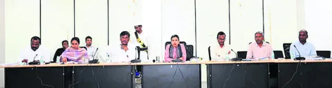 ఎన్నికల సరళిని పరిశీలించాలి