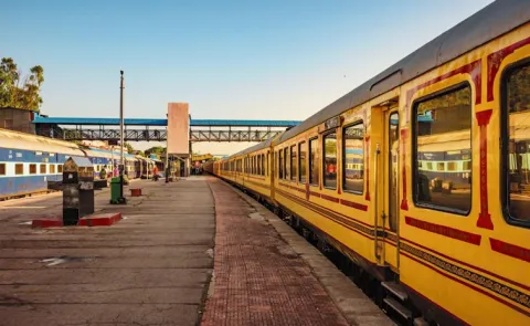 Train Ticket Price from Delhi to Secunderabad is Rs 10200