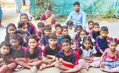 Teachers protest in front of student house in Bhadradri